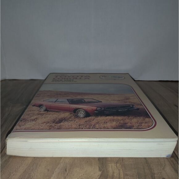 Clymer Toyota Corolla Repair Shop manual Book 1968-1981 - Picture 3 of 8